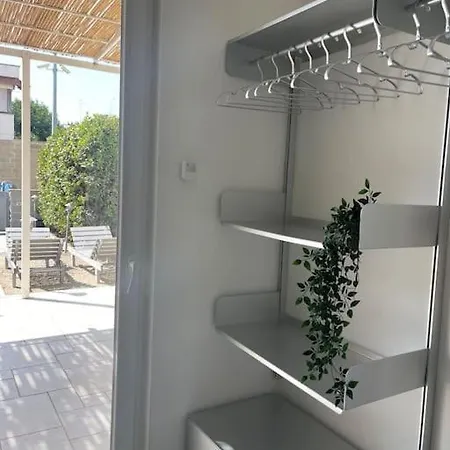 Vistamare Est E Ovest San Cataldo (Apulia)