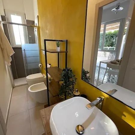 Vistamare Est E Ovest Apartmán *